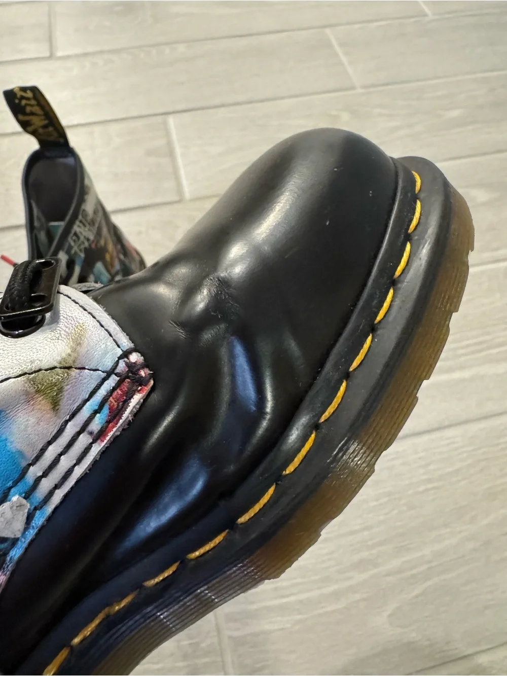 DR. MARTENS & JEAN-MICHEL BASQUIAT Unisex Chelsea Boots Limited Collab EUC - Picture 5 of 8